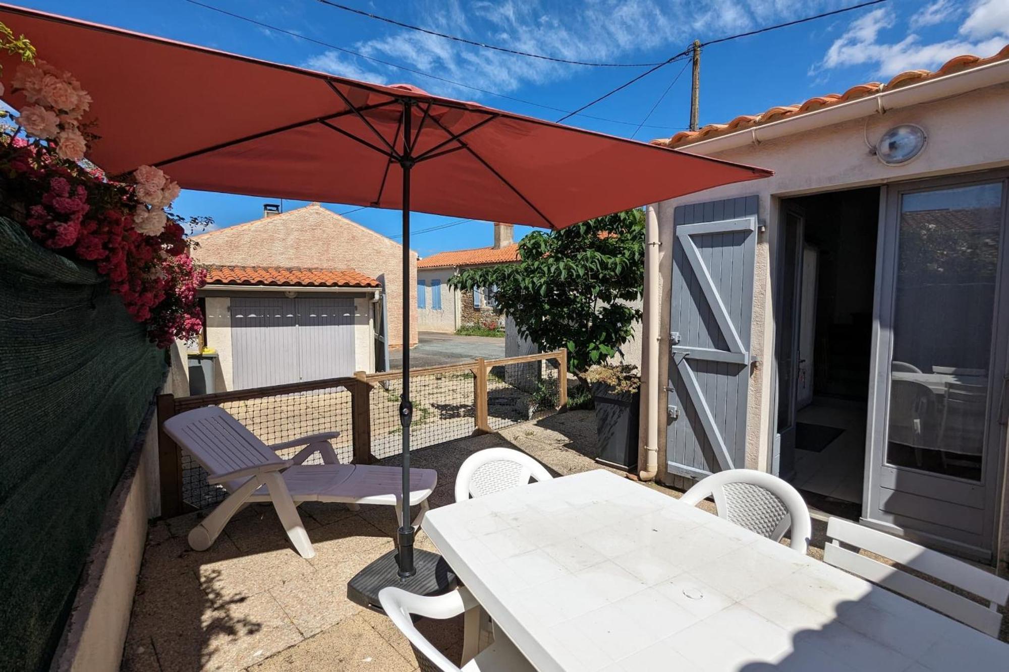 Spacious Nest With Terrace Near The Beach Saint-Hilaire-de-Talmont Bagian luar foto